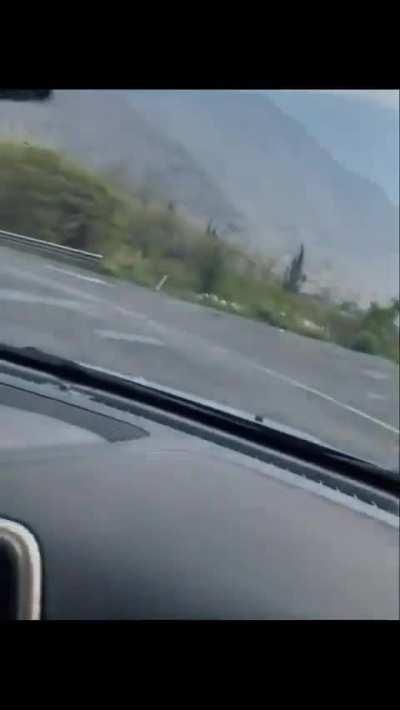 Mountain road layout is confusing and terrifying