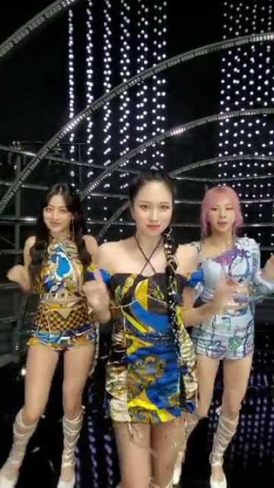 210613 Twice TikTok Update w/ Jihyo, Mina, Chaeyoung: 