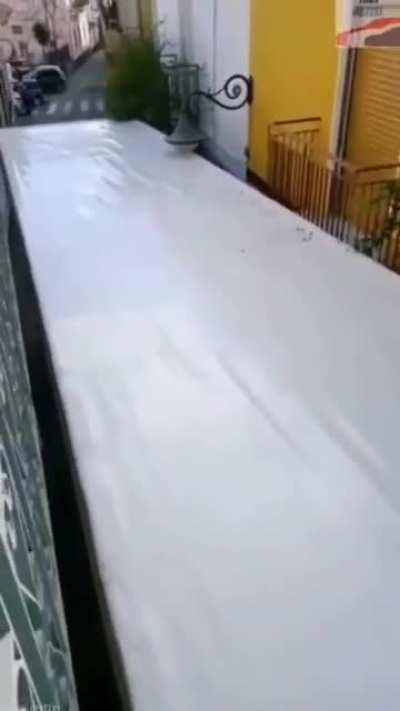 Два вопроса. Как и зачем?!