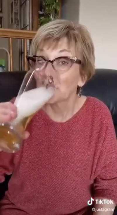 jaz tudi delam dnevne covid teste doma 🍺