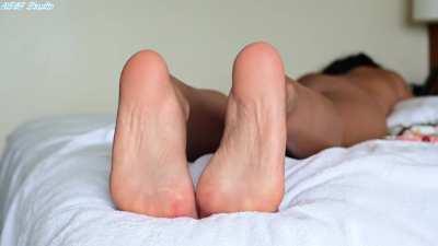 Sole show with cumshot at the end