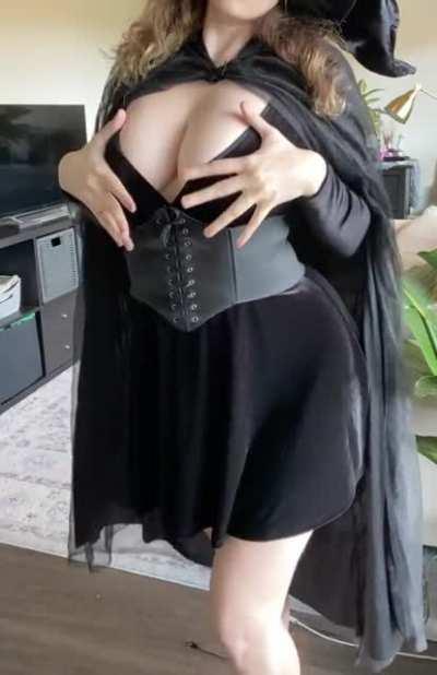 Already sad that spooky season is almost over