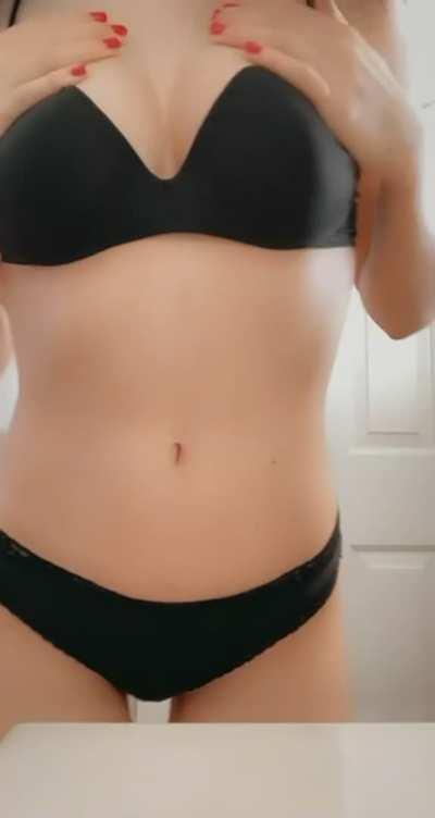 like my body? 😩 20yr old FREE OF ❤