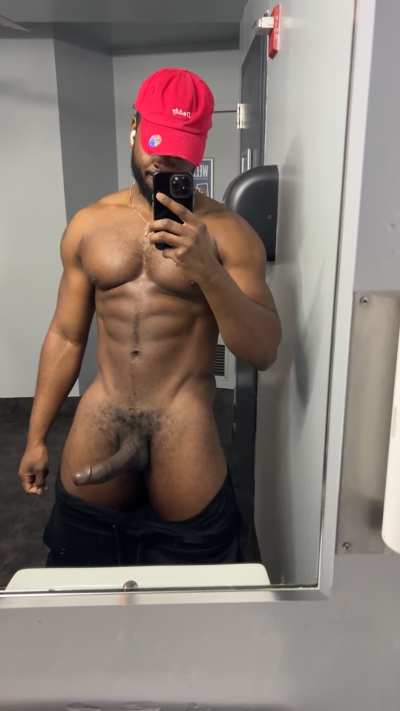 27 Male -NYC 10inch BBC BULL 6’3ft for Hotwife in New York City
