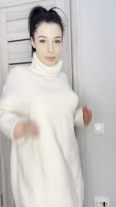 Getting naked on camera is her favorite thing to do, will you fuck her?