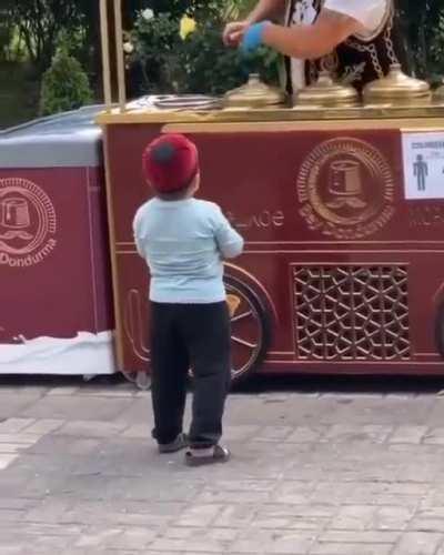 Hasbulla 1 - Ice cream cone 0