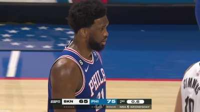 [Highlight] Joel Embiid with a premature full court buzzer beater leaving 0.6 left on the clock