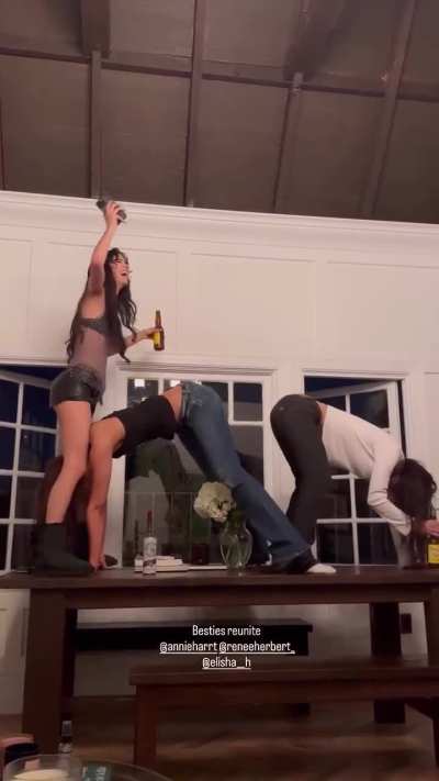 Twins with Annie Hart