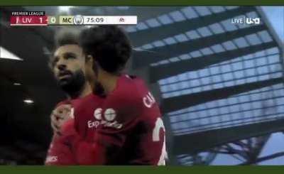Alisson 🤝 Salah 🤝 Peter Drury