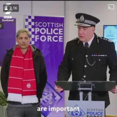 Youtube apologies be like