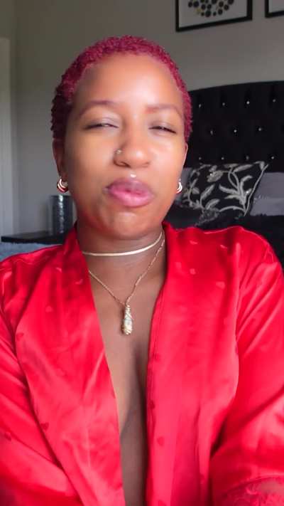 Watch a minute of Faye's first video for Ersties!