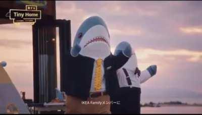 Wait THERES A BLAHAJ ADD, also since WHEN has blahaj been pronounced “blow hi”