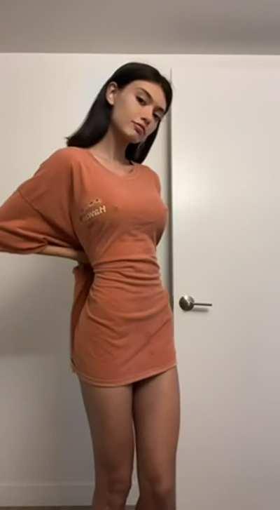 Wow ! OC : Amira Brie