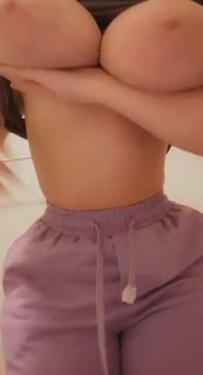 Huge natural titties on my 5’1 frame