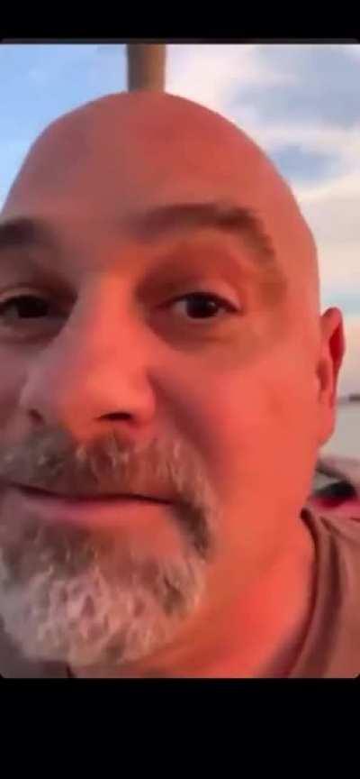 Watch this angry Trump supporter die at 1:35 while harassing and threatening teen girl