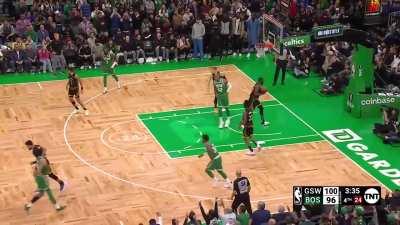 [Highlight] Jayson Tatum gets the shot he wants with Steph Curry guarding him