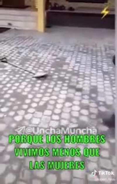 Why woman live longer than men! Lol