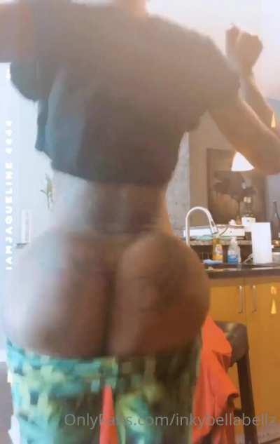 Bella Bellz Onlyfans Ass Clap 🍑👏🏽