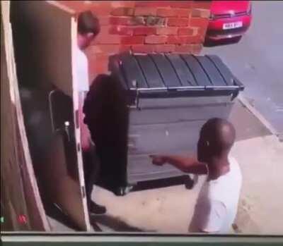 Taking a shit behind a store