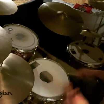 Anyone else love some 50 Ways? What a groove! Gadd is an innovator!