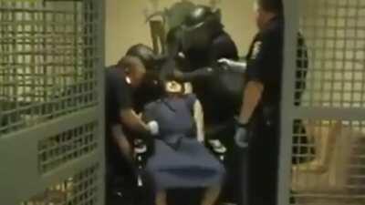 Daily Reminder: This Is What Happens When You Call the Cops