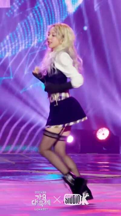 201218 - Stunning Chaeyoung