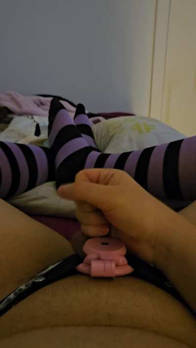 This is how i jerk off with my flat chastity :)