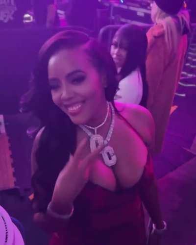 Ms.Angela Simmons 