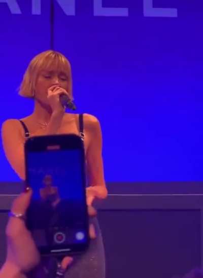 Le gros cul d’Angele 🖤