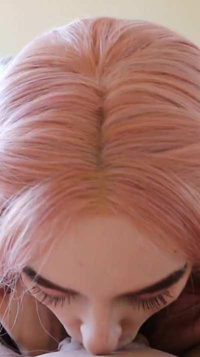 She does a really good job maintaining the eye contact