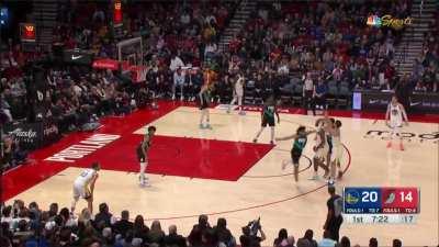 [Highlight] Klay Thompson Hits His 300th 3 of the Season Joining Steph Curry (4x) and James Harden (1x) as the Only Players to Make 300+ 3s in a Season