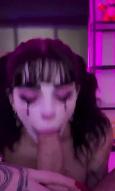 White girl sucks cock 🤡