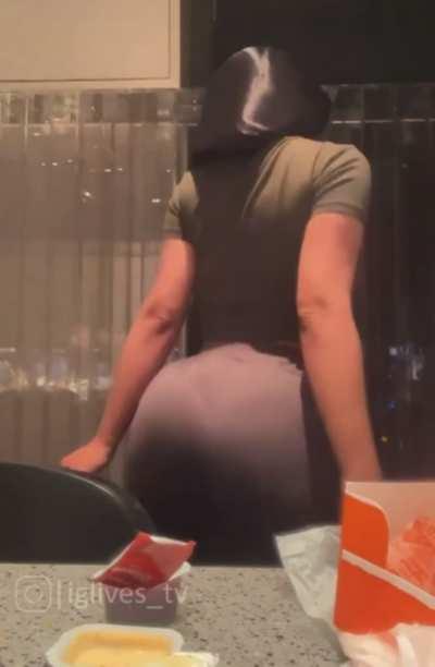 Cardi B slow mo twerk