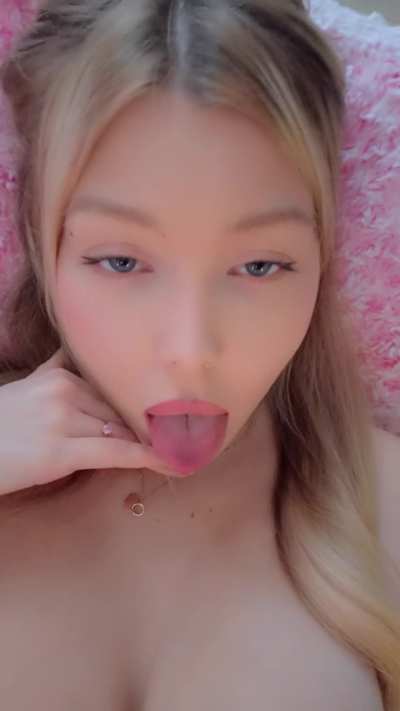 Let me be your ahegao waifu
