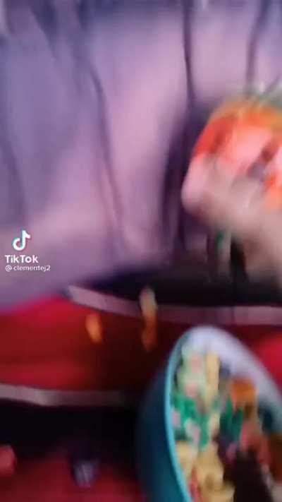 Baby bird leaving the nest 🥺😱