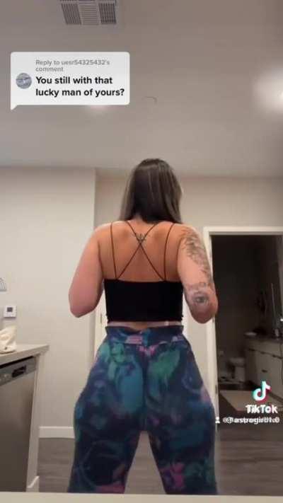 Soft & Jiggly No.618 🍑😍 (Dammmmmm Sooo Jiggly)