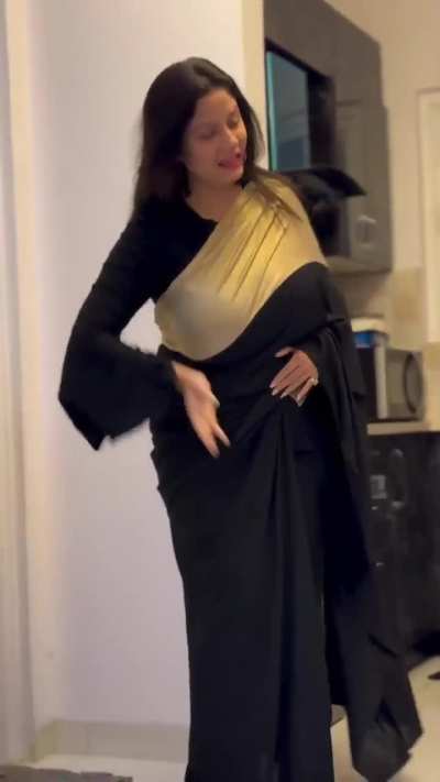 Neha chandel huge boobs in saree