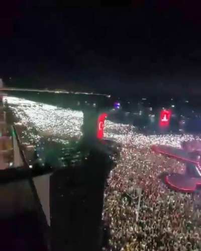 Dün, İzmir'in kurtuluşunun 100. yılı kutlamalarından.