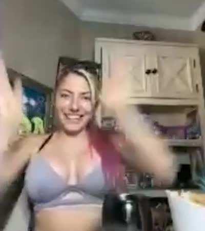 So what’s the story behind this little teaser from Alexa Bliss? I heard someone say she likes showing off & someone must have asked.