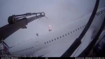 Video from when a De-icing truck hit an Aeroflot A350 yesterday