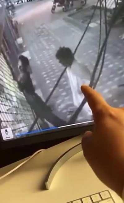 Man saves his buddy from being electrocuted notice how he felt the shock by his hands