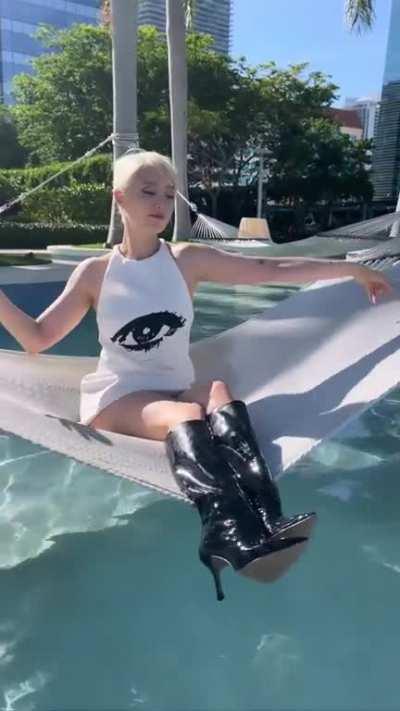 Pom Klementieff : [Guardians of the Galaxy Vol. 2]