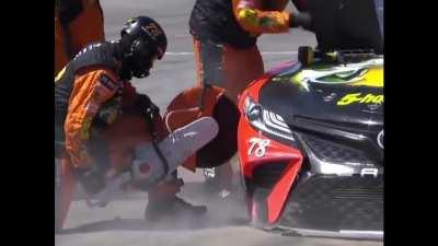 Mercedes wheel gun go brrrrrr