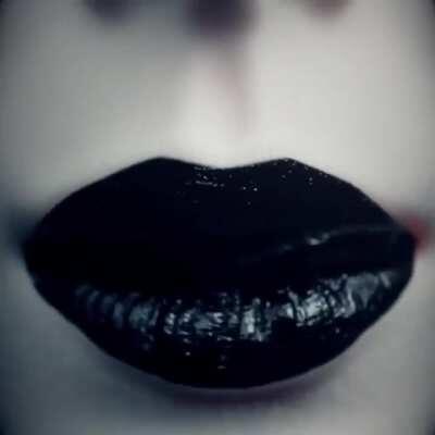 Lips.