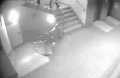 HMB while I play on this handrail