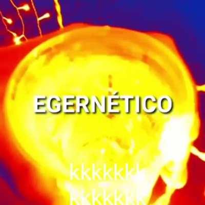 Bebida que tem energia,foi de fude