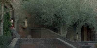 She's got good taste