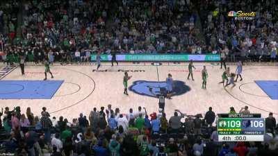 [Highlight] Ja Morant slips and the game is anti-climatically over