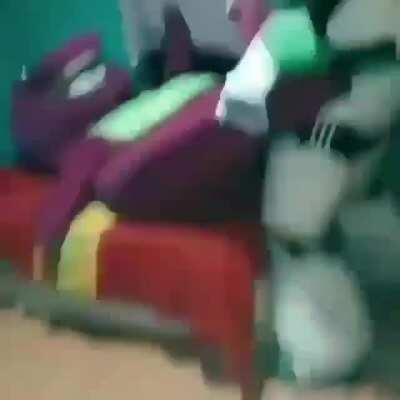 Artistas de la rule34 be like: