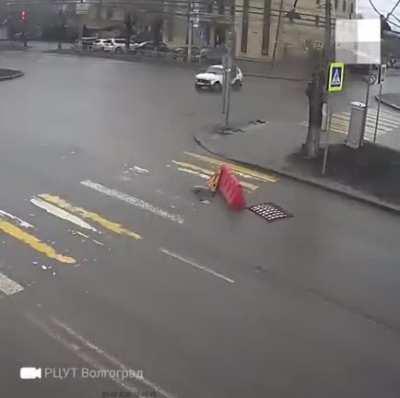 In America sign stop you. In soviet russia, you stop sign